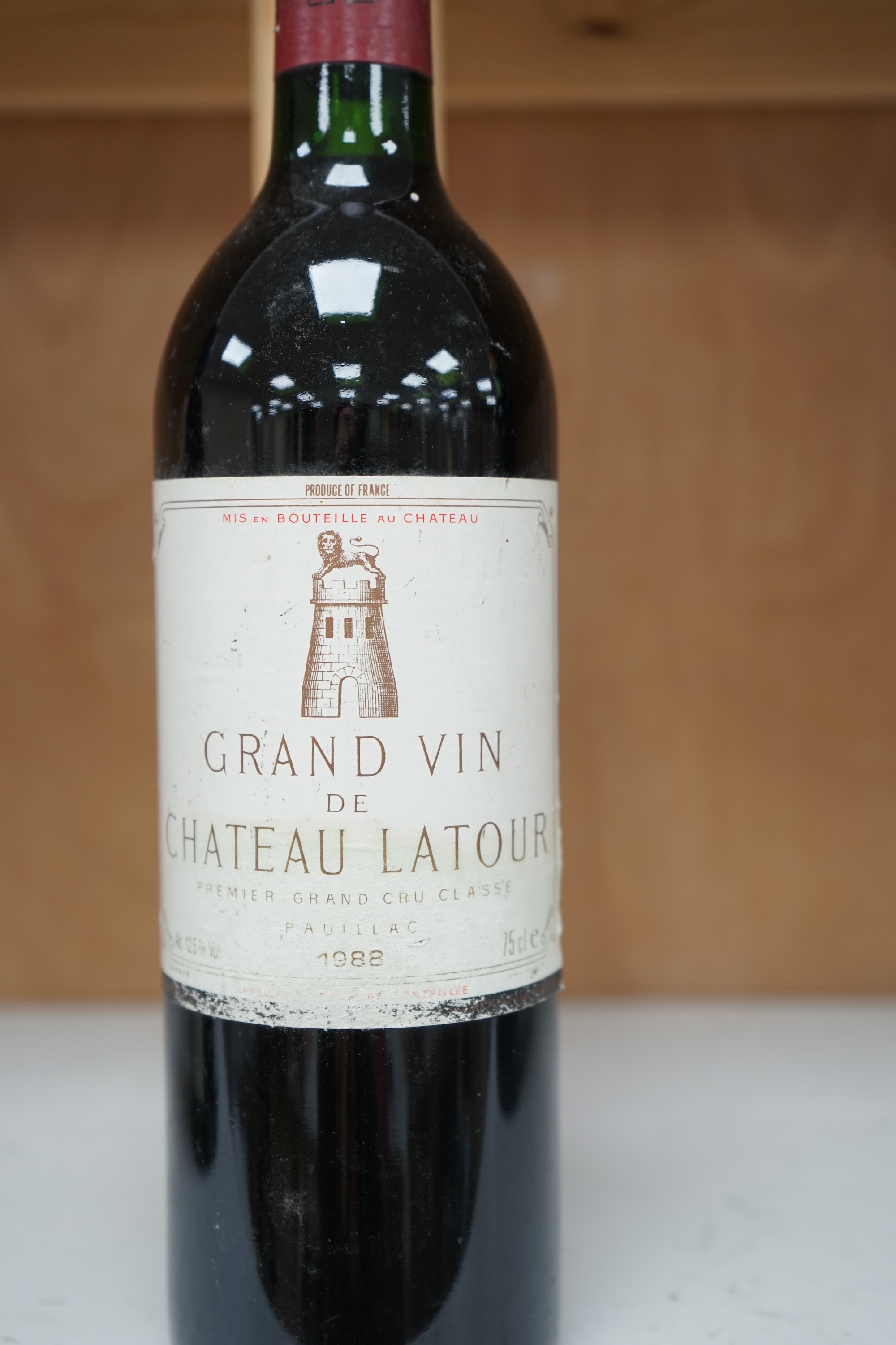 A bottle of 1988 Grand Vin de Latour red wine. Condition - fair to good.